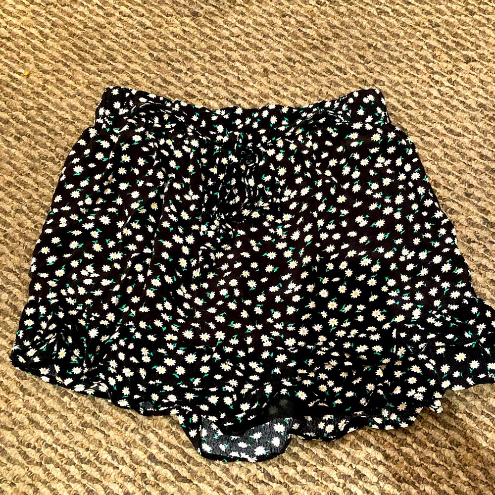 Zara floral skort sz Medium